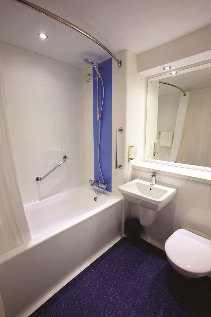 Travelodge Nottingham Riverside 部屋 写真